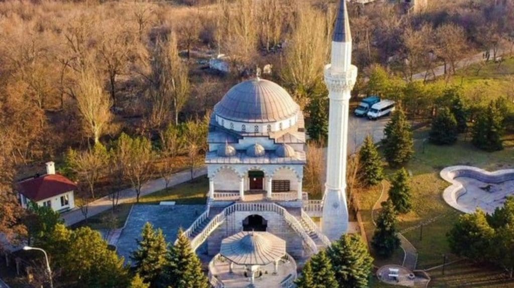 Mosque sheltering 80 civilians shelled by Russia in Ukraine