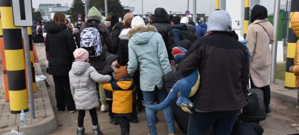 Black, Brown people fleeing Ukraine not receiving same treatment as Ukrainian refugees
